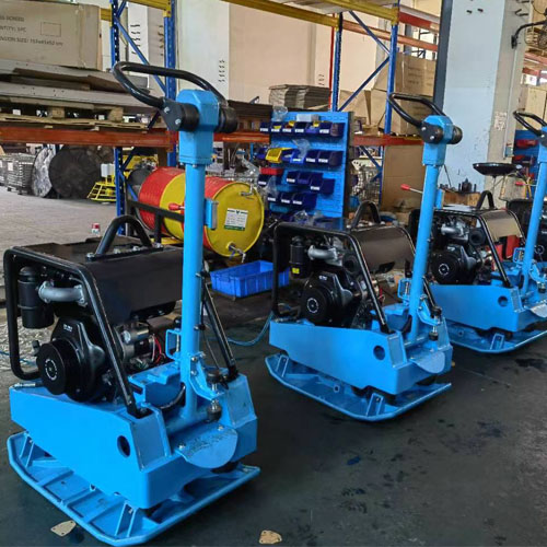 Виброплита дизельная ROBUST CPC-600DE реверсивная - [510 кг / 60 кН / Changfa CF192F]
