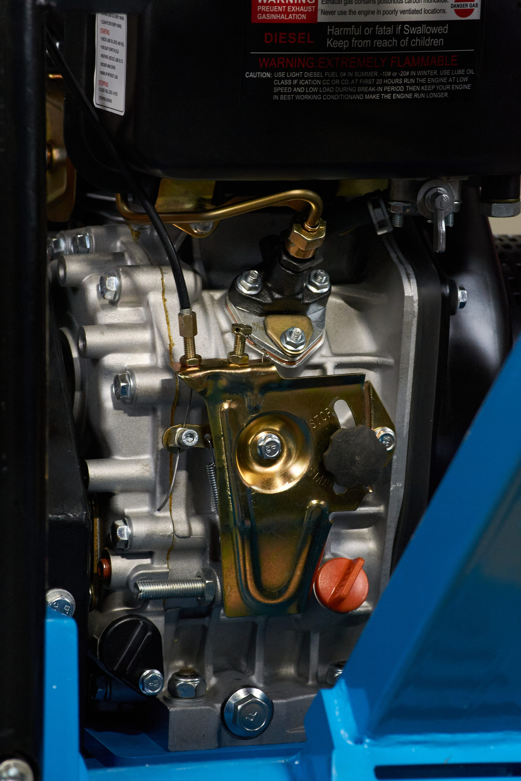 Виброплита дизельная ROBUST CPC-300D реверсивная - [193 кг / 30 кН / Changfa CF178F]